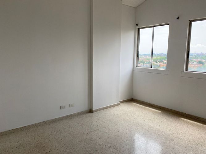 Apartamento de 3 alcobas en venta en Bosques Del Limonar, Cali, 121 m² · foto 12 de 17