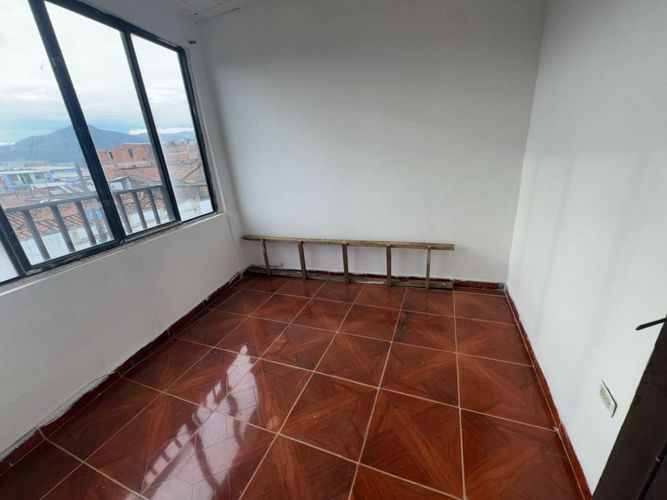 Edificio en venta en Benjamin Herrera, Cali, 250 m² · foto 8 de 16