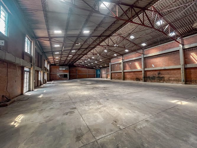 Bodega en arriendo en Juanchito, Candelaria, 1089 m² · foto 3 de 17