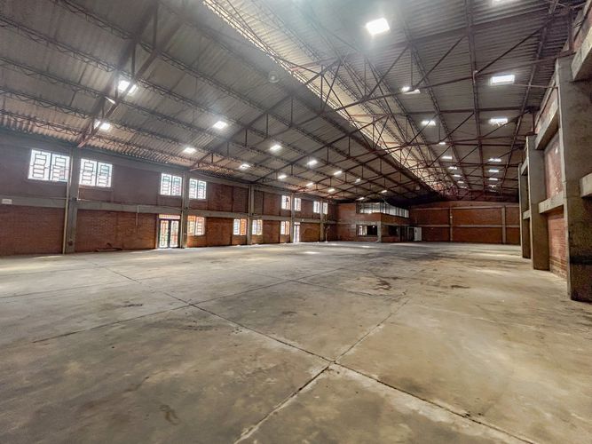 Bodega en arriendo en Juanchito, Candelaria, 1089 m² · foto 4 de 17