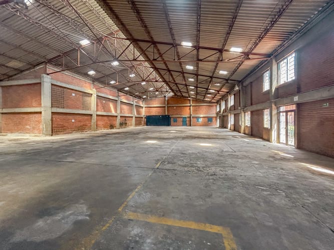 Bodega en arriendo en Juanchito, Candelaria, 1089 m² · foto 5 de 17