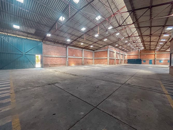 Bodega en arriendo en Juanchito, Candelaria, 1089 m² · foto 6 de 17