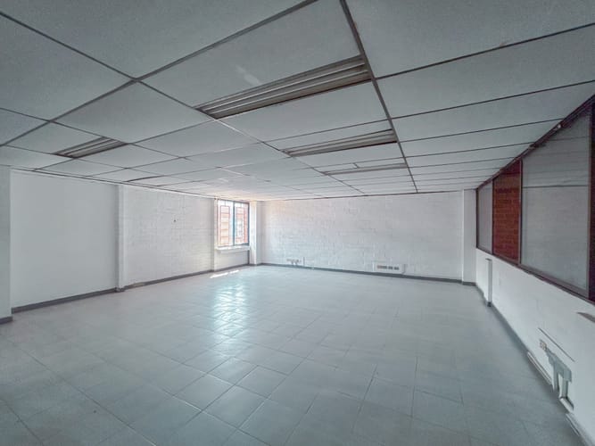 Bodega en arriendo en Juanchito, Candelaria, 1089 m² · foto 8 de 17