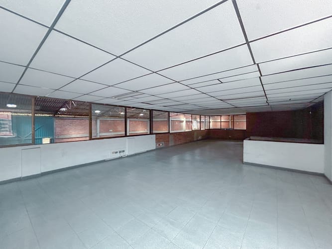 Bodega en arriendo en Juanchito, Candelaria, 1089 m² · foto 9 de 17