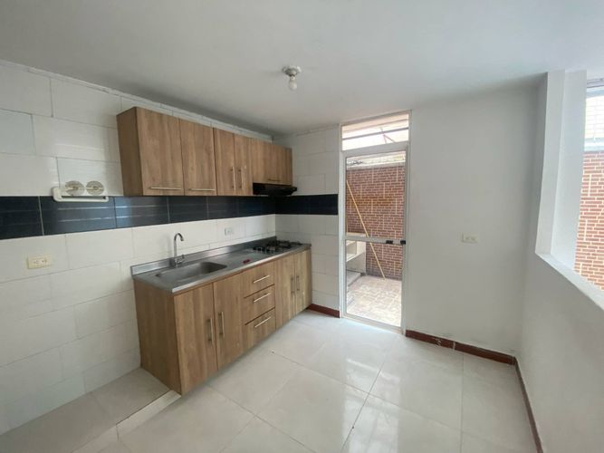 Casa de 4 alcobas en venta en Rincón De Zaragoza, Jamundí, 216 m² · foto 6 de 19