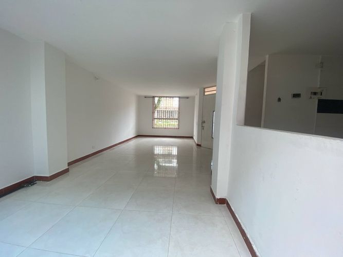Casa de 4 alcobas en venta en Rincón De Zaragoza, Jamundí, 216 m² · foto 7 de 19
