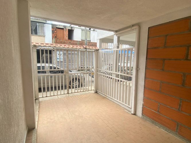 Casa de 4 alcobas en venta en Rincón De Zaragoza, Jamundí, 216 m² · foto 9 de 19