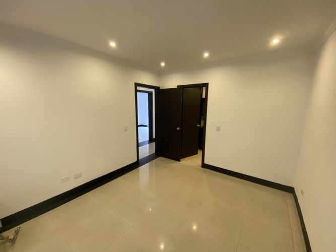 Edificio en venta en Cuarto De Legua - Guadalupe, Cali, 513 m² · foto 6 de 24