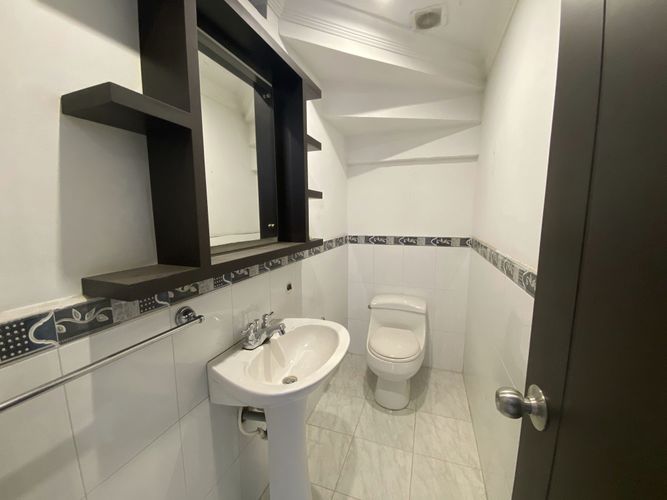 Edificio en venta en Cuarto De Legua - Guadalupe, Cali, 513 m² · foto 13 de 24