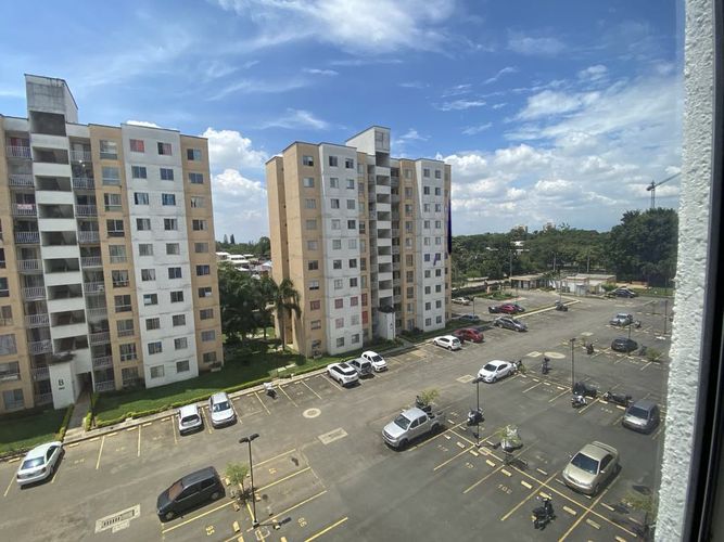 Apartamento de 3 alcobas en venta en Ub. Quintas De Bolivar, Jamundí, 54 m² · foto 2 de 17