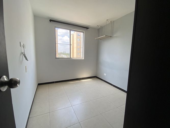 Apartamento de 3 alcobas en venta en Ub. Quintas De Bolivar, Jamundí, 54 m² · foto 8 de 17