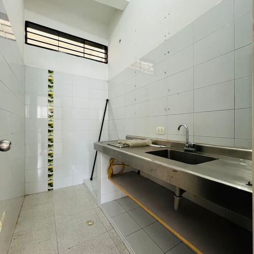 Local en arriendo en Granada, Cali, 250 m² · foto 21 de 23