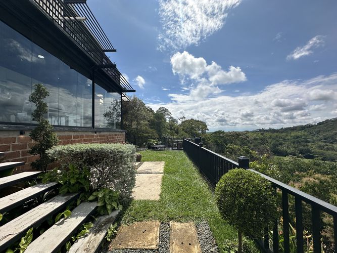 Casa de 4 alcobas en venta en Las Mercedes, Jamundí, 330 m² · foto 4 de 24