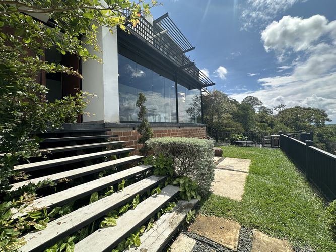 Casa de 4 alcobas en venta en Las Mercedes, Jamundí, 330 m² · foto 5 de 24
