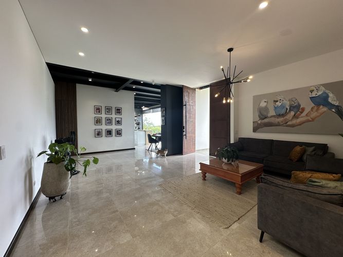 Casa de 4 alcobas en venta en Las Mercedes, Jamundí, 330 m² · foto 7 de 24
