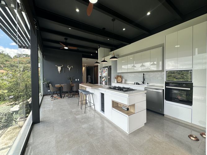 Casa de 4 alcobas en venta en Las Mercedes, Jamundí, 330 m² · foto 11 de 24