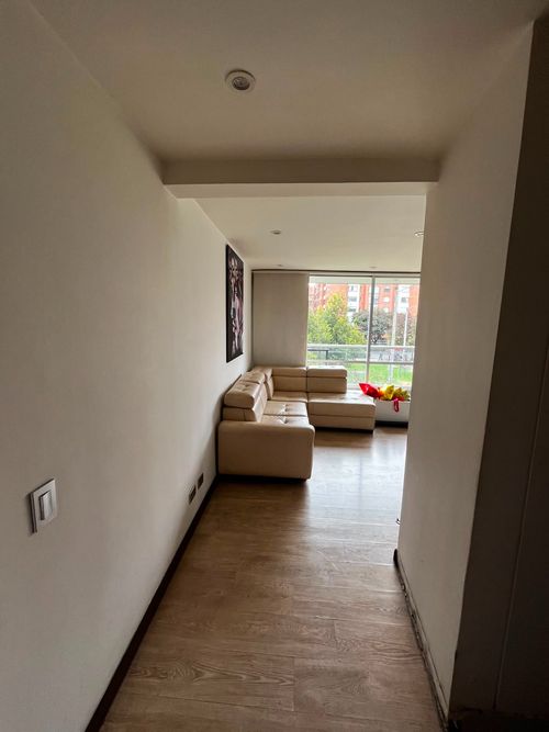 Apartamento de 3 alcobas en venta en Colina Campestre, Bogotá, 125 m² · foto 2 de 24