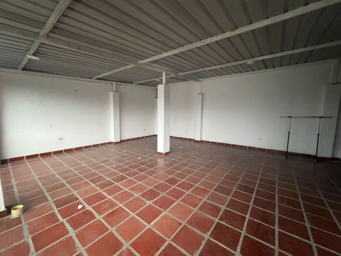 Casa de 11 alcobas en venta en San Carlos, Cali, 396 m² · foto 7 de 24