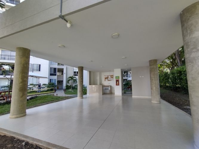 Apartamento de 3 alcobas en venta en Arroyohondo, Yumbo, 51 m² · foto 9 de 17