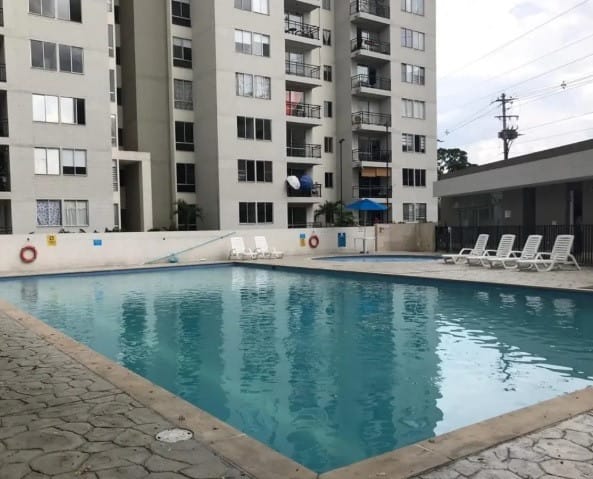 Apartamento de 3 alcobas en venta en Arroyohondo, Yumbo, 51 m² · foto 16 de 17