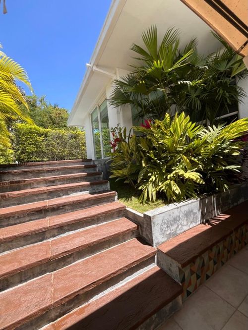 Casa de 6 alcobas en venta en Ub. Portal Campestre, Ibagué, 400 m² · foto 5 de 14