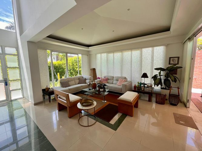 Casa de 6 alcobas en venta en Ub. Portal Campestre, Ibagué, 400 m² · foto 7 de 14