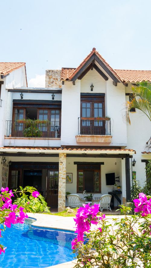 Casa de 4 alcobas en venta en Pance, Cali, 300 m² · foto 2 de 23