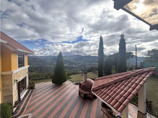 Casa de 4 alcobas en venta en El Salitre, La Calera, 400 m² · foto 5 de 24