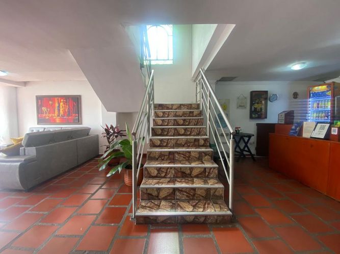 Apartamento de 20 alcobas en venta en Prados Del Norte, Cali, 700 m² · foto 4 de 22