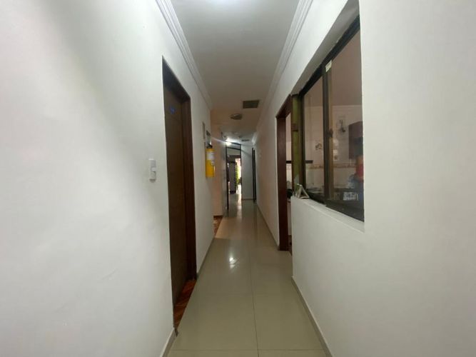 Apartamento de 20 alcobas en venta en Prados Del Norte, Cali, 700 m² · foto 8 de 22