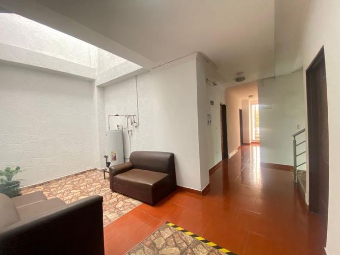 Apartamento de 20 alcobas en venta en Prados Del Norte, Cali, 700 m² · foto 20 de 22