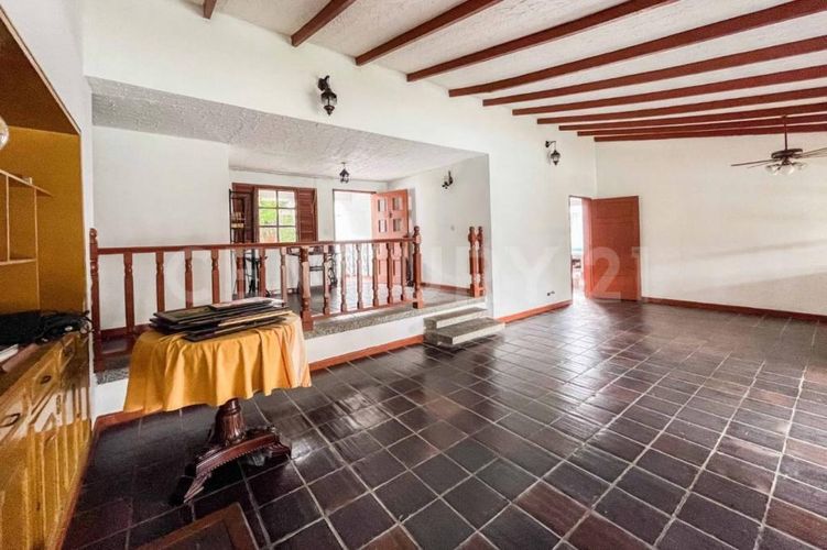 Casa de 6 alcobas en venta en Libertadores, Jamundí, 683 m² · foto 5 de 22