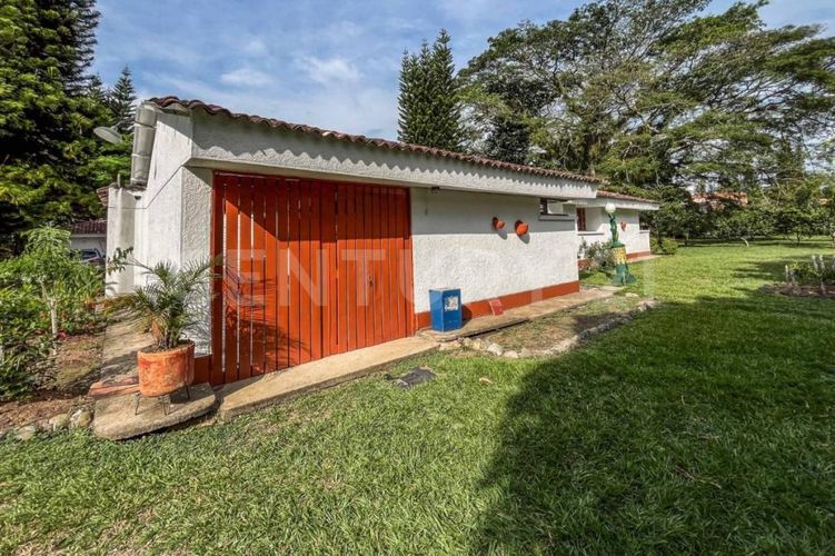 Casa de 6 alcobas en venta en Libertadores, Jamundí, 683 m² · foto 20 de 22