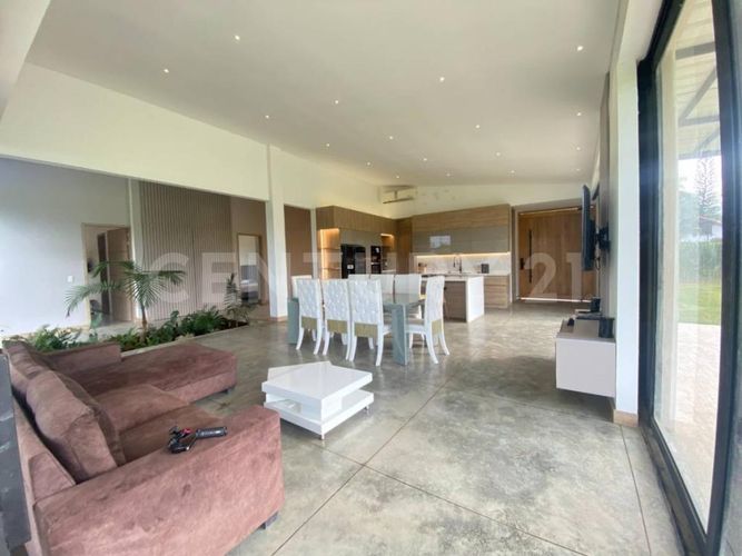 Casa de 3 alcobas en venta en Paso De La Bolsa, Jamundí, 386 m² · foto 12 de 24
