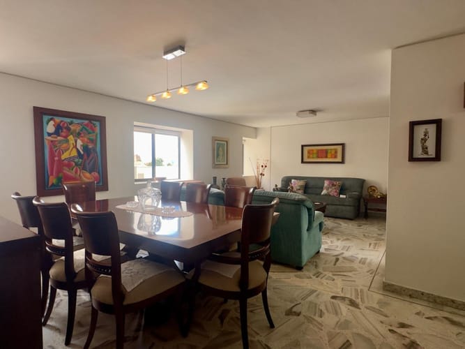 Apartamento de 3 alcobas en venta en Los Cambulos, Cali, 154 m² · foto 8 de 24