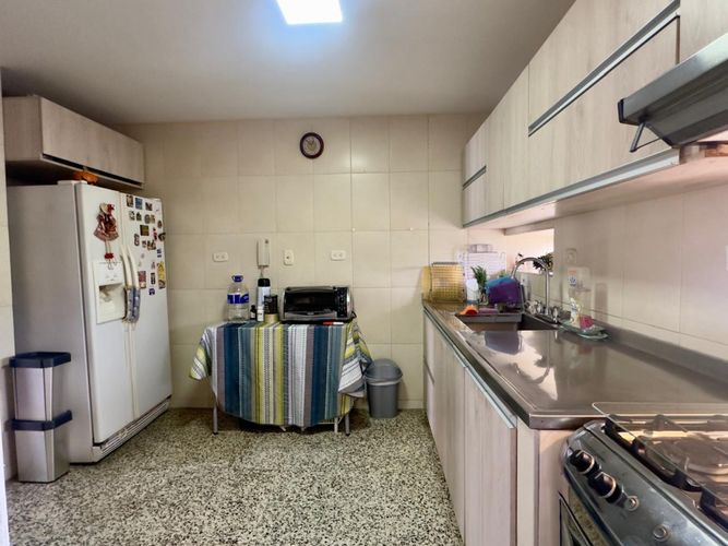 Apartamento de 3 alcobas en venta en Los Cambulos, Cali, 154 m² · foto 10 de 24
