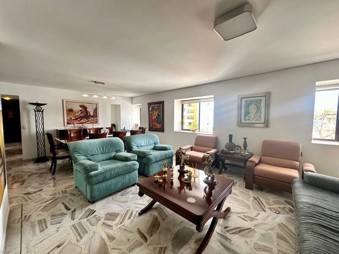 Apartamento de 3 alcobas en venta en Los Cambulos, Cali, 154 m² · foto 15 de 24