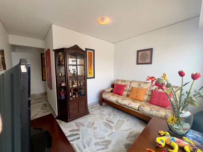Apartamento de 3 alcobas en venta en Los Cambulos, Cali, 154 m² · foto 16 de 24