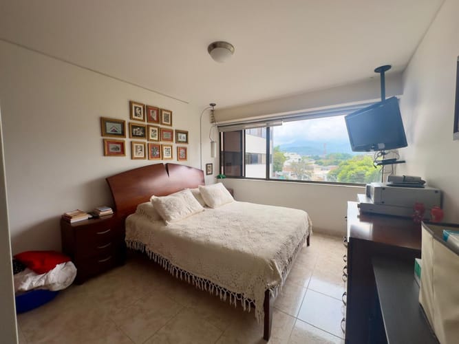 Apartamento de 3 alcobas en venta en Los Cambulos, Cali, 154 m² · foto 17 de 24
