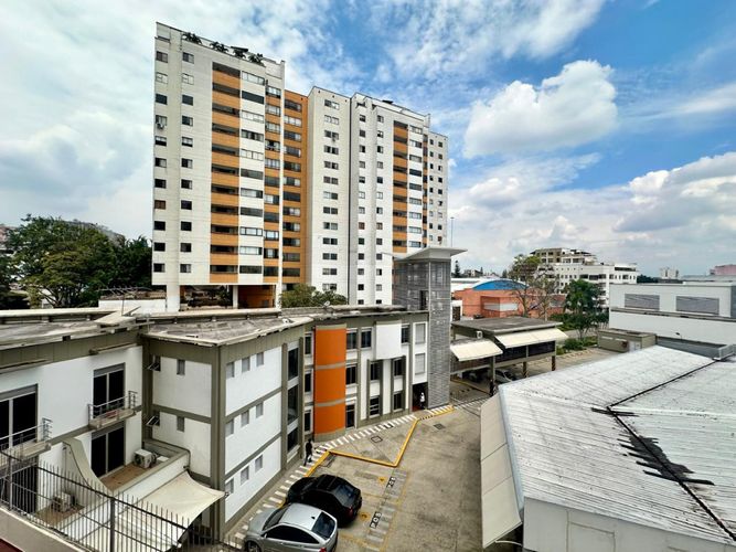 Apartamento de 3 alcobas en venta en Los Cambulos, Cali, 154 m² · foto 22 de 24