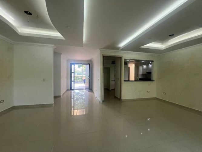 Casa de 4 alcobas en venta en Alfaguara, Jamundí, 218 m² · foto 4 de 24