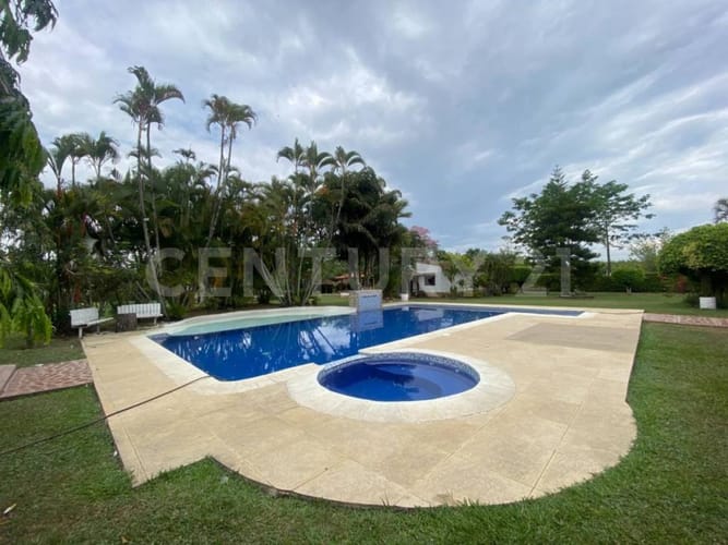 Casa de 9 alcobas en venta en La Ventura, Jamundí · foto 23 de 24
