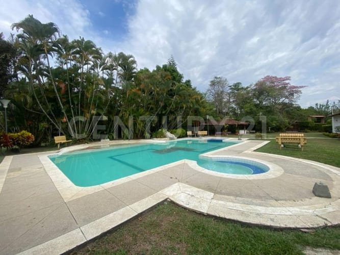 Casa de 9 alcobas en venta en La Ventura, Jamundí · foto 24 de 24
