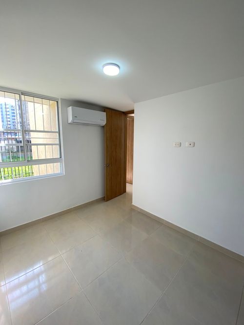 Apartamento de 2 alcobas en venta en Valle Del Lili, Cali, 64 m² · foto 12 de 24