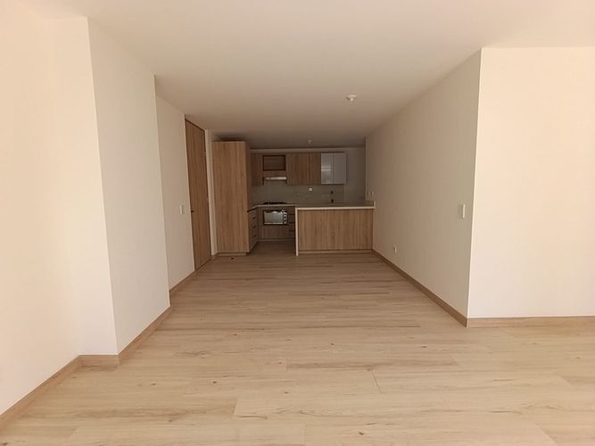 Apartamento de 3 alcobas en arriendo en Camino Verde, Envigado, 74 m² · foto 7 de 14