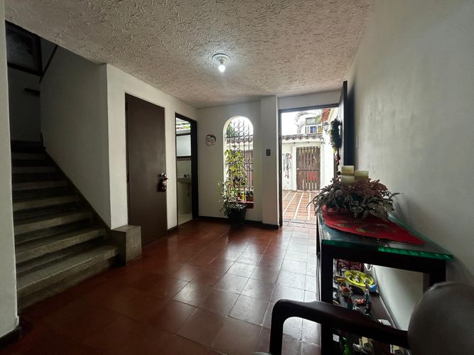 Casa de 4 alcobas en venta en Seminario, Cali, 314 m² · foto 4 de 22