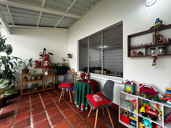 Casa de 4 alcobas en venta en Seminario, Cali, 314 m² · foto 10 de 22