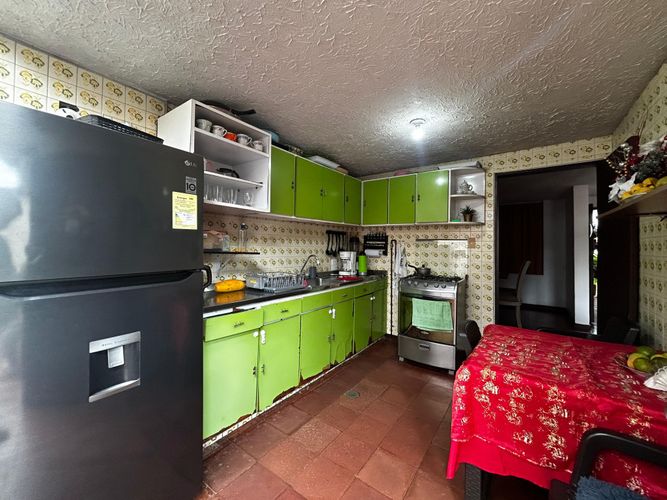 Casa de 4 alcobas en venta en Seminario, Cali, 314 m² · foto 19 de 22