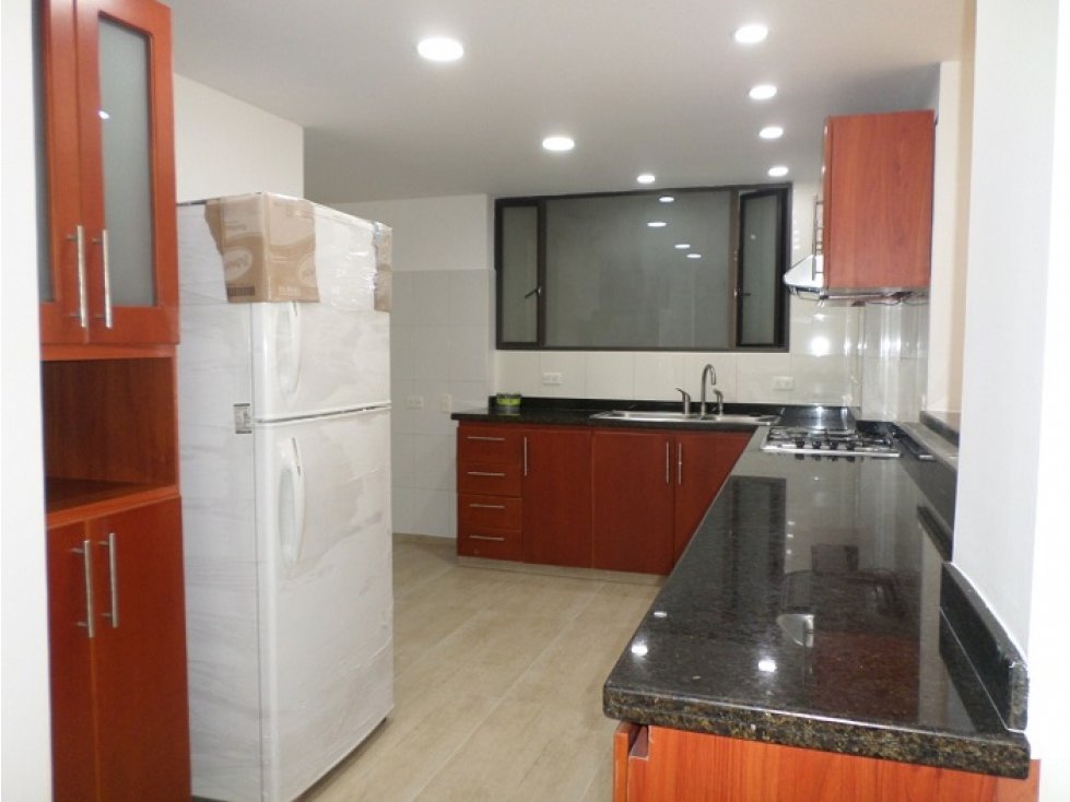Apartamento en venta en Los Rosales, Bogotá · foto 9 de 18