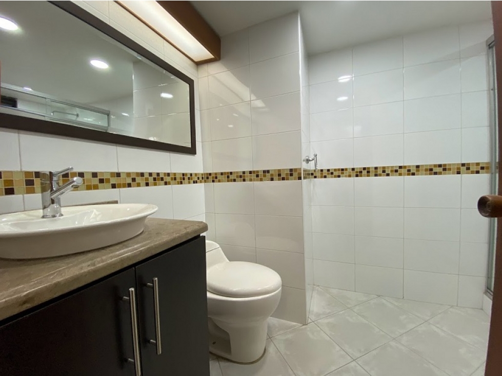 Apartamento en venta en Los Rosales, Bogotá · foto 14 de 18